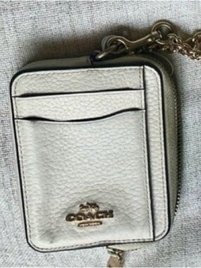 Coach White Pebbled Leather Card Case Wallet with Chain